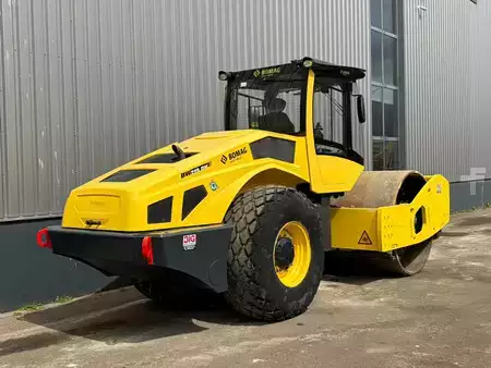 Sestavy válců 2019 BOMAG BW219 (5)