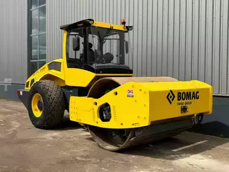Sestavy válců 2019 BOMAG BW219 (7)