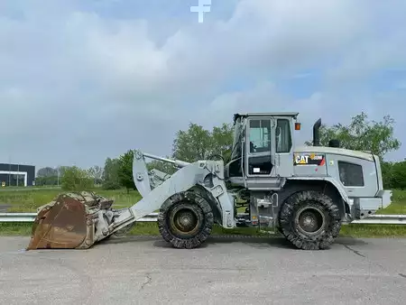 Cargadoras de ruedas 2018 Caterpillar 930M (1)