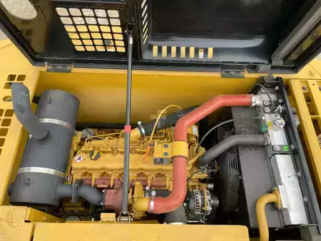 Escavadora de rastos 2025 Caterpillar 320D3 GC (28)