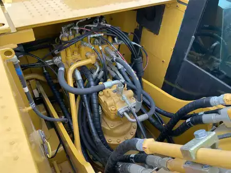 Escavadora de rastos 2025 Caterpillar 320D3 GC (30)