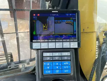 Korečková rýpadla 2019 Komatsu PC490LCD-11 (22)