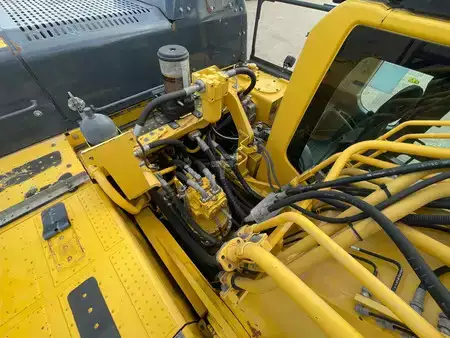 Korečková rýpadla 2019 Komatsu PC490LCD-11 (31)