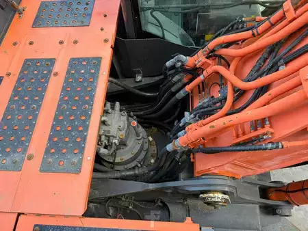 Pelles sur chenilles 2018 Hitachi ZX300-6 (30)