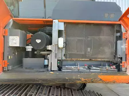 Pelles sur chenilles 2018 Hitachi ZX300-6 (32)