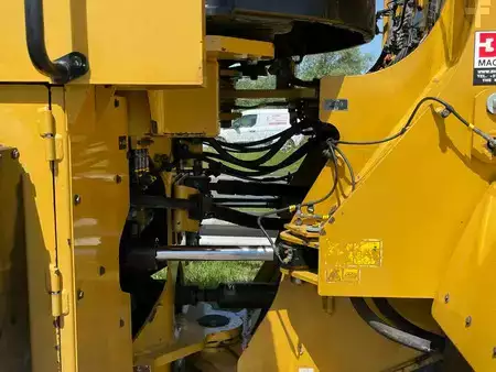Wielladers 2021 Caterpillar 972 M (16)