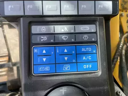 Kettenbagger 2016 Komatsu PC490LC-10 (22)