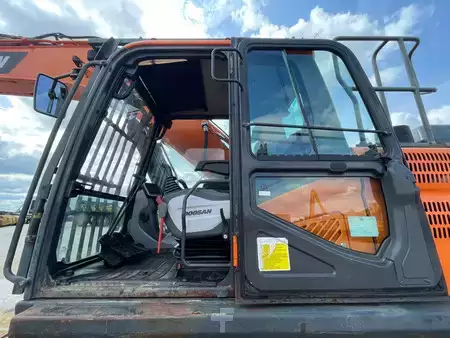 Kettenbagger 2017 Doosan DX300LC-5 (20)