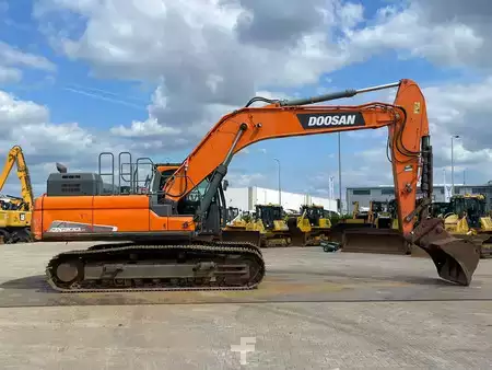 Kettenbagger 2017 Doosan DX300LC-5 (6)
