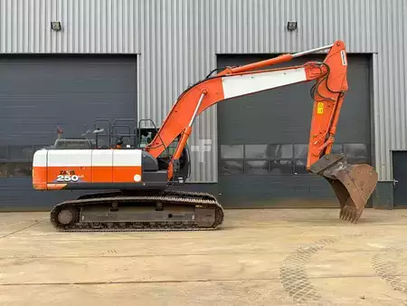 Bæltegraver 2019 Hitachi ZX250-6 (6)