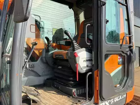 Rupsgraafmachines 2020 Doosan DX140LCR-5 (20)