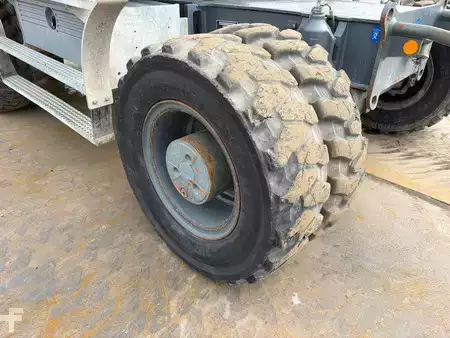 Mobilní bagry 2019 Liebherr A920 (14)