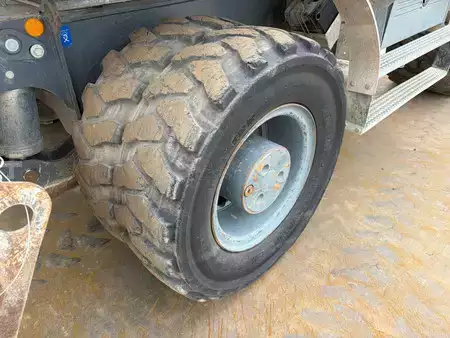 Mobilní bagry 2019 Liebherr A920 (15)