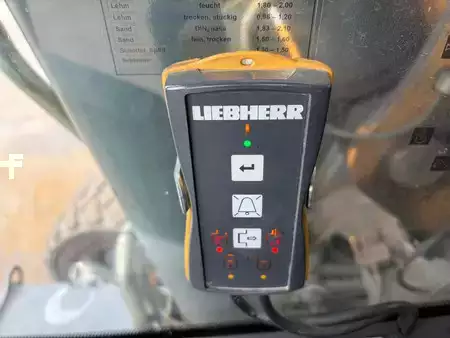 Mobilní bagry 2019 Liebherr A920 (37)