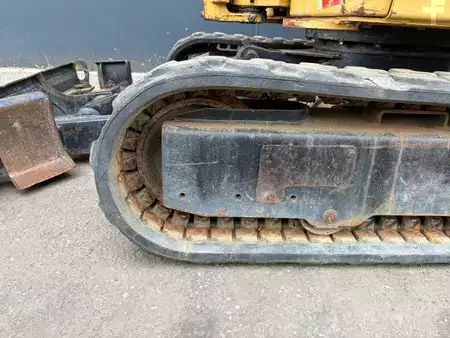 Lánctalpas kotrógép 2021 Caterpillar 301.8-05 (21)
