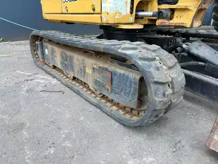 Lánctalpas kotrógép 2021 Caterpillar 301.8-05 (23)