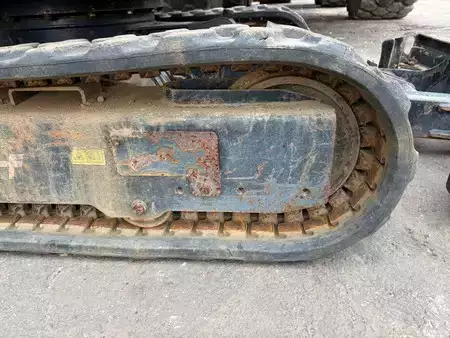Lánctalpas kotrógép 2021 Caterpillar 301.8-05 (25)