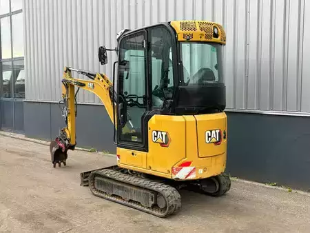 Lánctalpas kotrógép 2021 Caterpillar 301.8-05 (3)