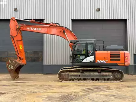 Bæltegraver 2019 Hitachi ZX300LCN-6 (1)