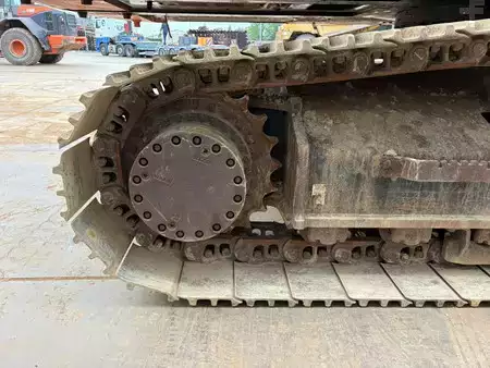 Bæltegraver 2019 Hitachi ZX300LCN-6 (14)