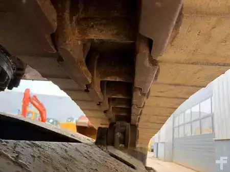 Bæltegraver 2019 Hitachi ZX300LCN-6 (17)
