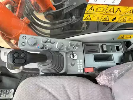 Bæltegraver 2019 Hitachi ZX300LCN-6 (23)