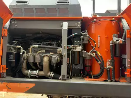 Bæltegraver 2019 Hitachi ZX300LCN-6 (28)