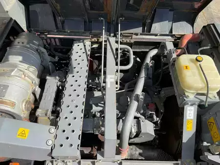 Hydraulic Excavators 2019 Hitachi ZX300LCN-6 (32)