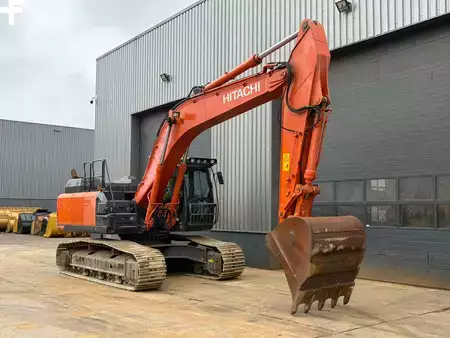 Bæltegraver 2019 Hitachi ZX300LCN-6 (7)