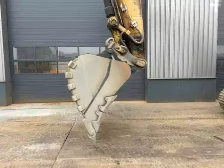 Escavatori cingolati 2019 Caterpillar 336 GC 07A - CE Certified (9)
