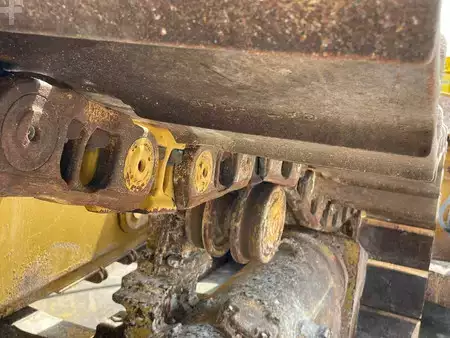 Escavadoras 2011 Caterpillar D6T LGP (15)