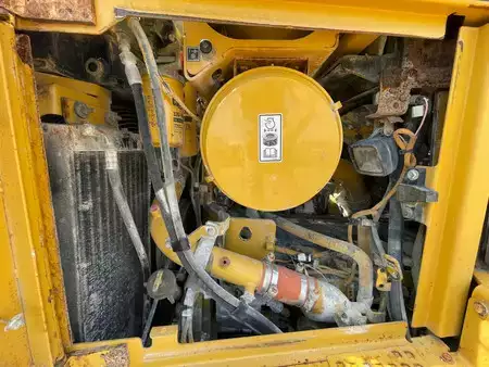 Escavadoras 2011 Caterpillar D6T LGP (26)