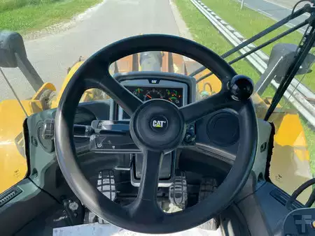 Ładowarki kołowe 2019 Caterpillar 950M (16)