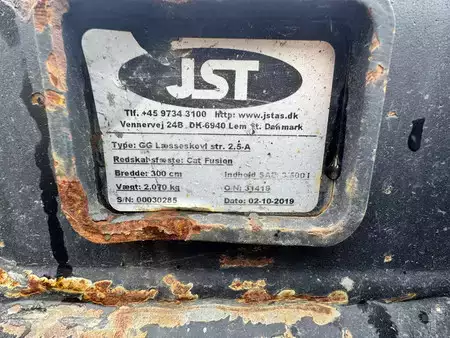 Ładowarki kołowe 2019 Caterpillar 950M (31)