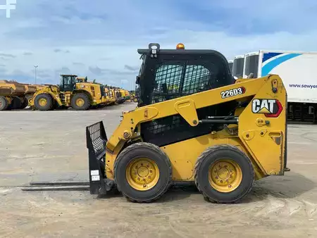 Chargeuse sur pneus 2021 Caterpillar 226D3 - CE Certified (2)