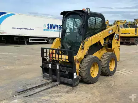 Chargeuse sur pneus 2021 Caterpillar 226D3 - CE Certified (3)