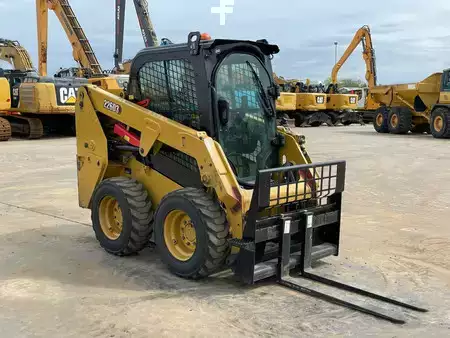 Chargeuse sur pneus 2021 Caterpillar 226D3 - CE Certified (8)