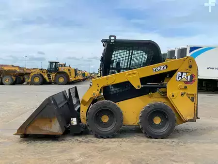 Chargeuse sur pneus 2021 Caterpillar 226D3 - CE Certified (1)
