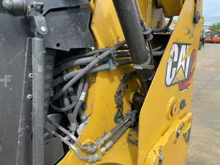 Chargeuse sur pneus 2021 Caterpillar 226D3 - CE Certified (17)