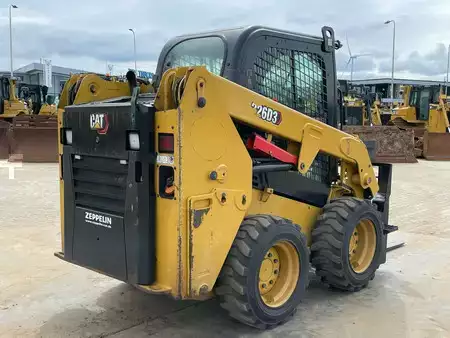 Chargeuse sur pneus 2021 Caterpillar 226D3 - CE Certified (6)