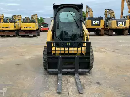 Chargeuse sur pneus 2021 Caterpillar 226D3 - CE Certified (9)