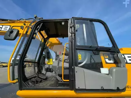 Koparki gąsienicowe 2026 JCB 205 (20)