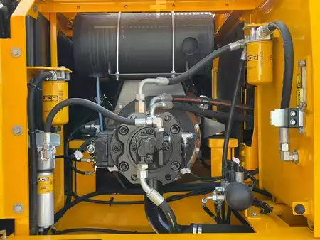 Koparki gąsienicowe 2026 JCB 205 (28)