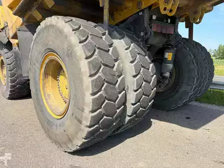 Dúmpers rígidos 2005 Komatsu HD605-7 (16)