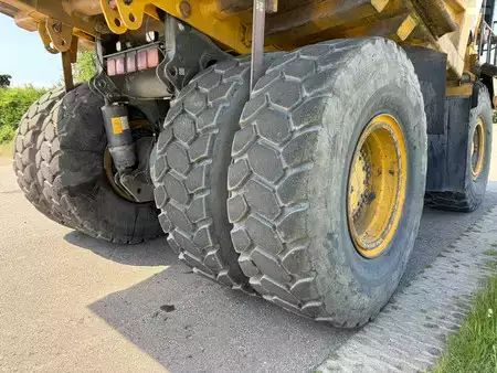 Dúmpers rígidos 2005 Komatsu HD605-7 (19)