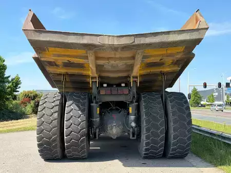 Dúmpers rígidos 2005 Komatsu HD605-7 (4)