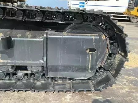 Koparki gąsienicowe 2026 JCB 205 (12)