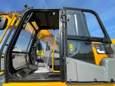 Koparki gąsienicowe 2026 JCB 205 (20)