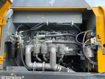 Korečková rýpadla 2013 Hitachi ZX350LCN-5 (25)