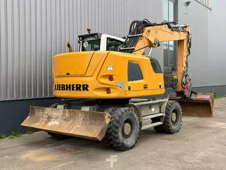 Mobiele graafmachines 2013 Liebherr A918 Compact Litronic (5)